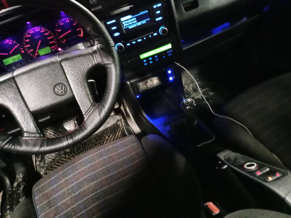 Подлокотник пассат б3 — Volkswagen Passat Variant (B3), 2 л, 1991 года ...