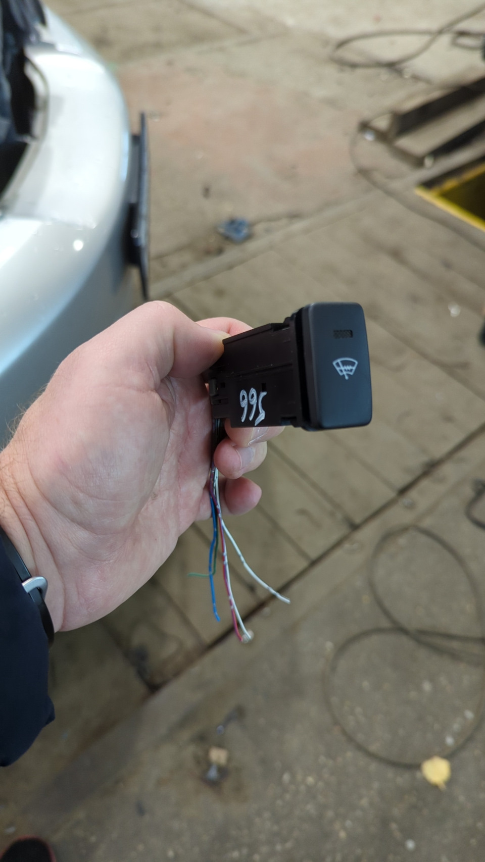 Подогрев лобового — Toyota Harrier (2G), 2,4 л, 2003 года | тюнинг | DRIVE2