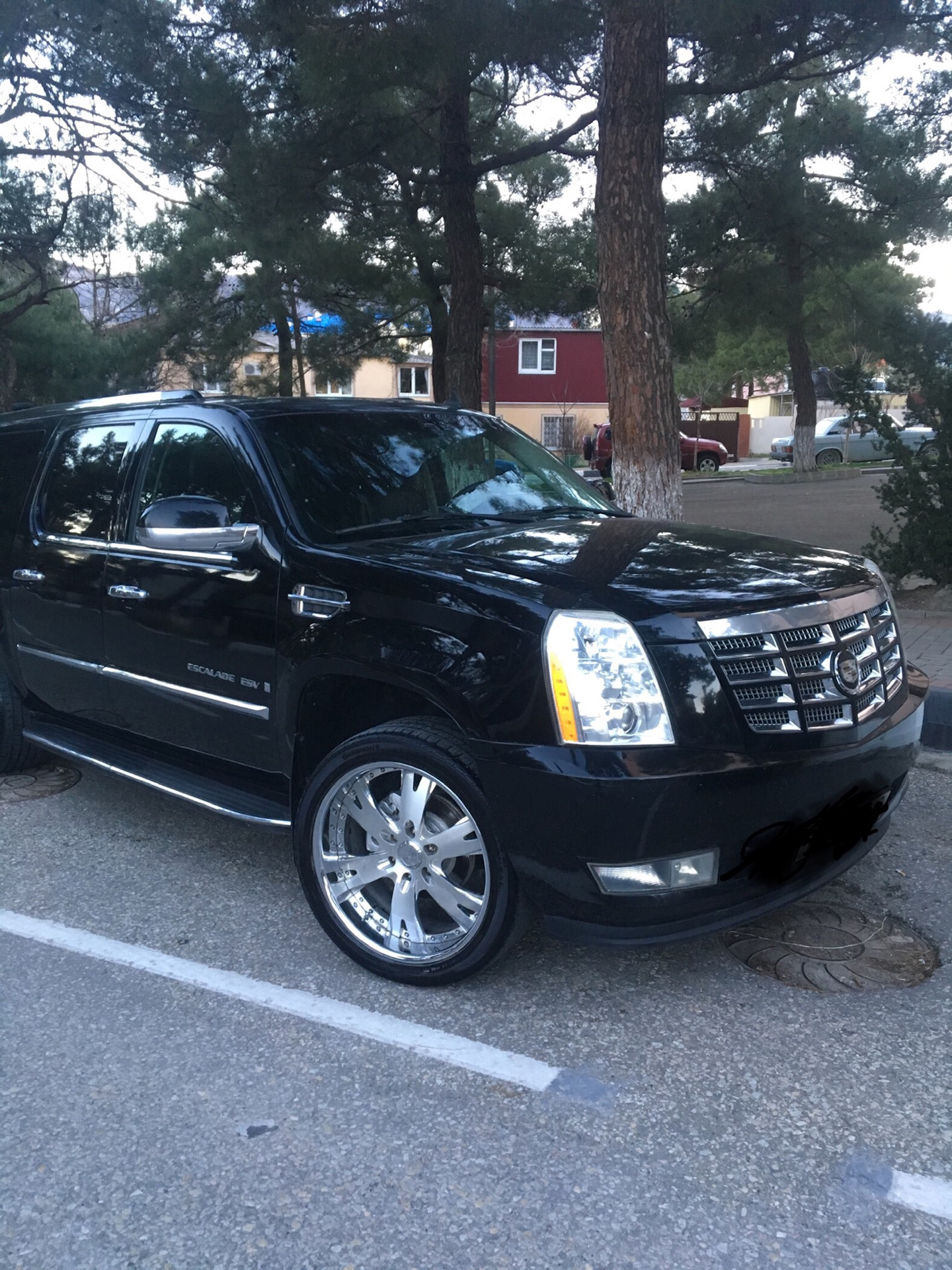 Cadillac Escalade drive2