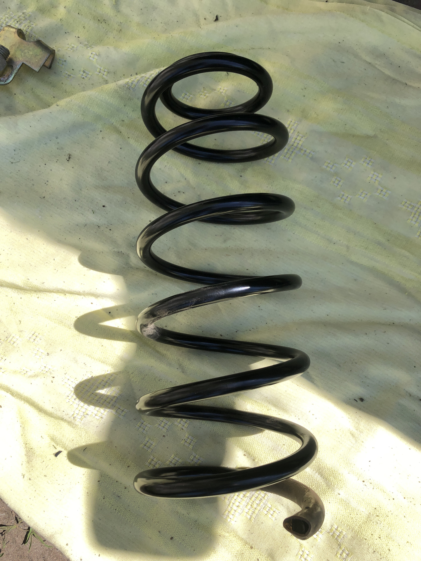 Замена передних пружин Lesjofors 4095031. Отзыв о KYB (Kayaba) RG1297 ...