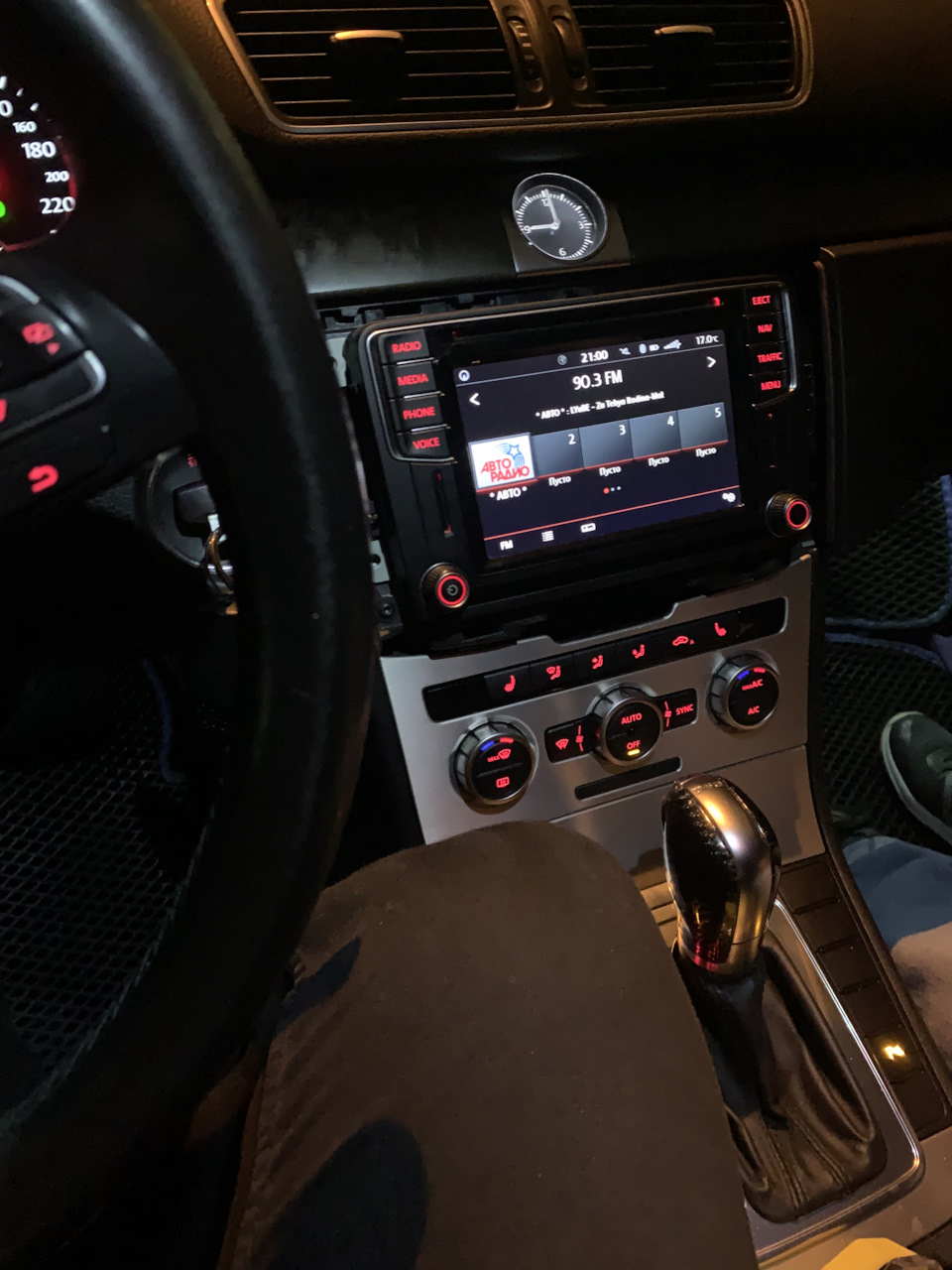 Discovery Media — Volkswagen Passat B7, 1,8 л, 2014 года | автозвук ...