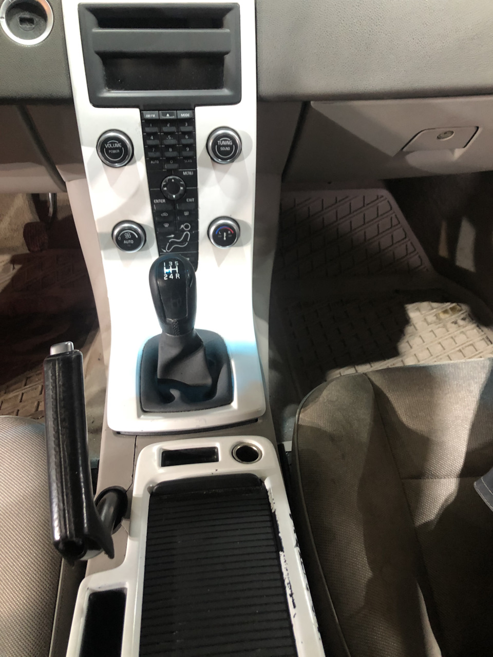 Фото в бортжурнале Volvo S40 (2G)