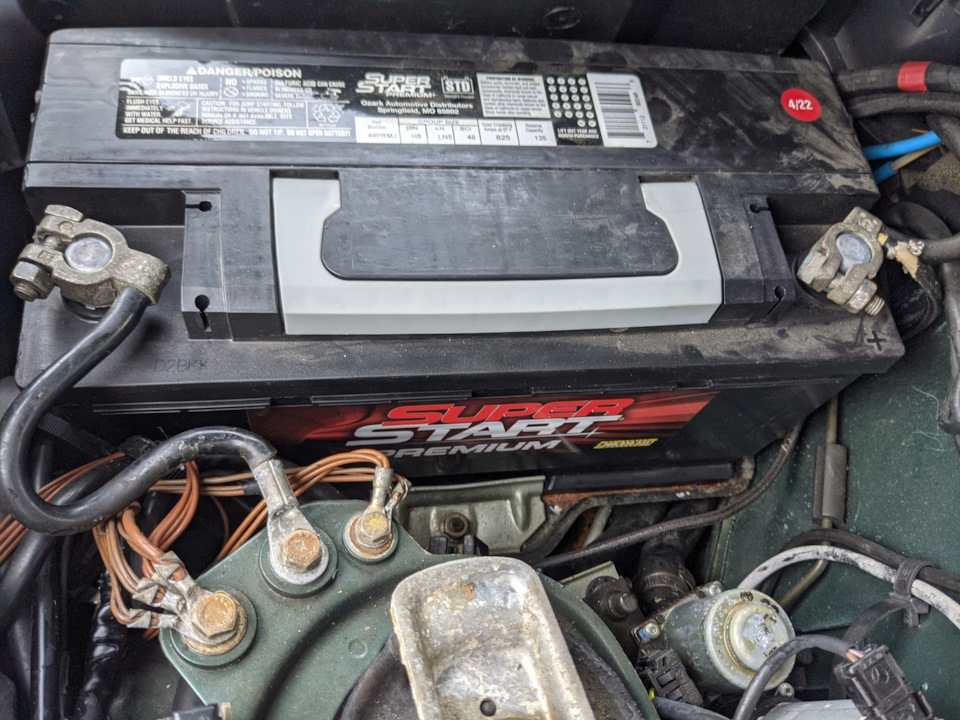 Новый аккумулятор — Mercedes-Benz E-class (W124), 3,2 л, 1995 года ...