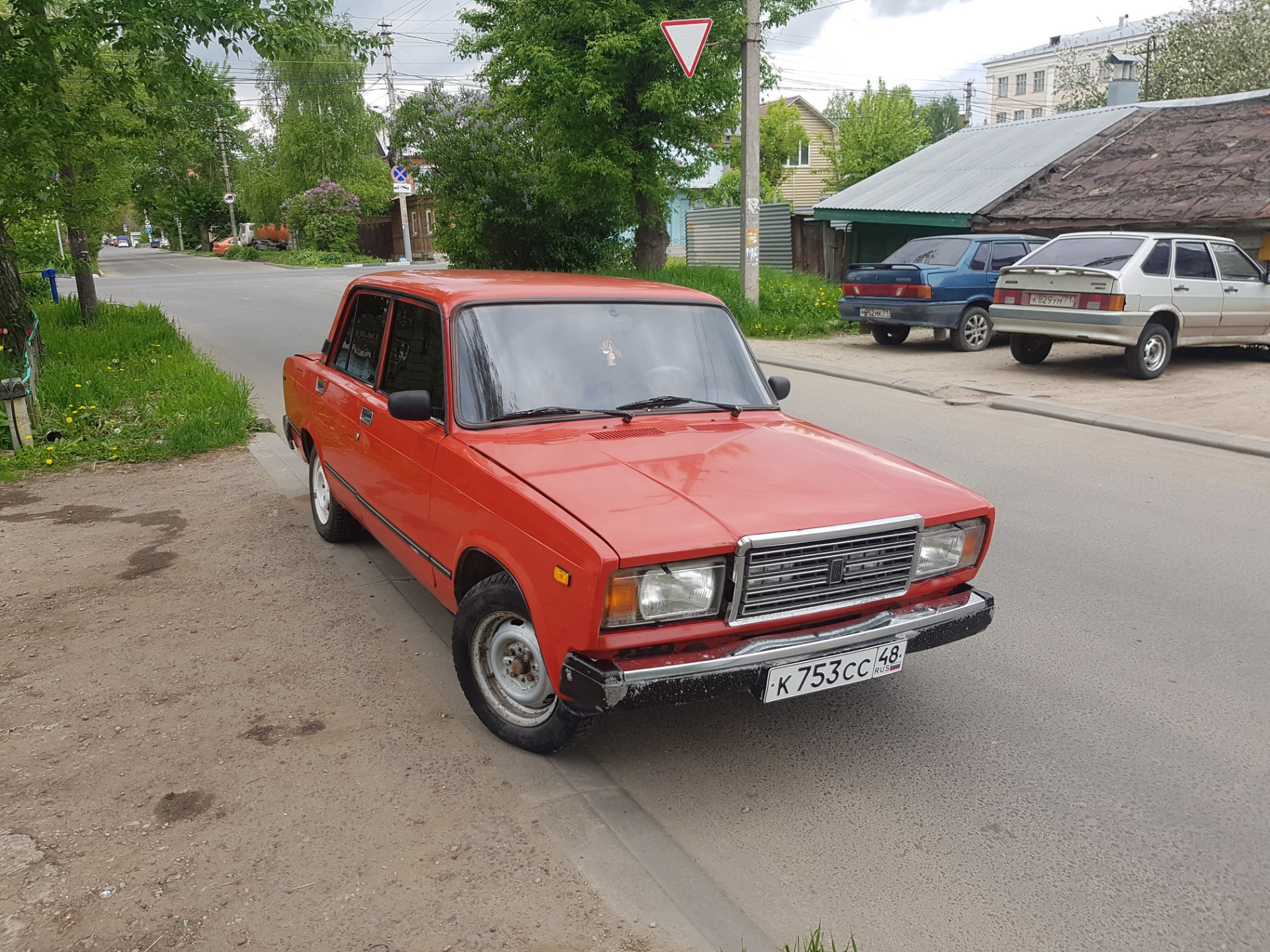 Семерка драйв. ВАЗ 2107 оранжевый металлик. ВАЗ 2107 оранжевая. ВАЗ 21072 драйв 2.