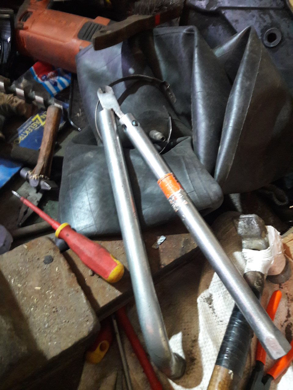 M8AAAgBIWOA 960 Как выбить внутренний шрус тигуан