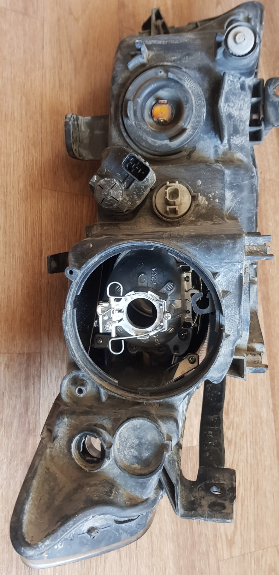 Фары часть 2 замена шторок .бронь фар. — Honda Accord (7G), 2,4 л, 2007 ...