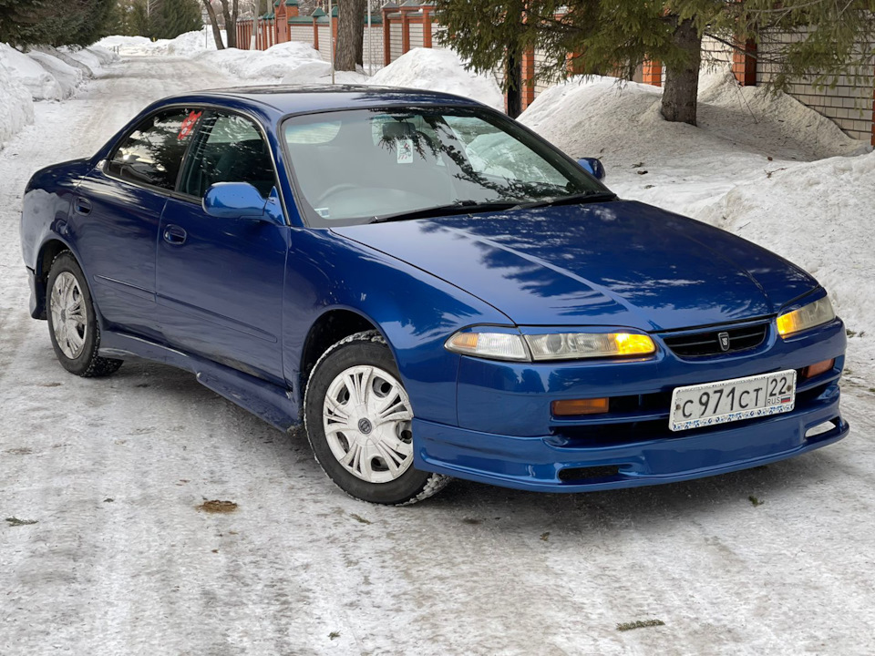 Toyota Sprinter Marino зеленая