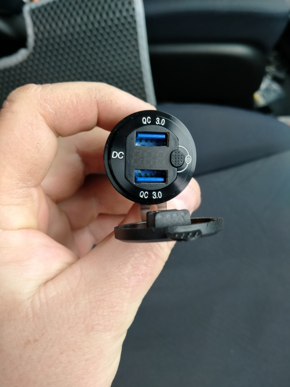 USB для зарядки телефона — Honda Freed (1G), 1,5 л, 2010 года | аксессуары  | DRIVE2