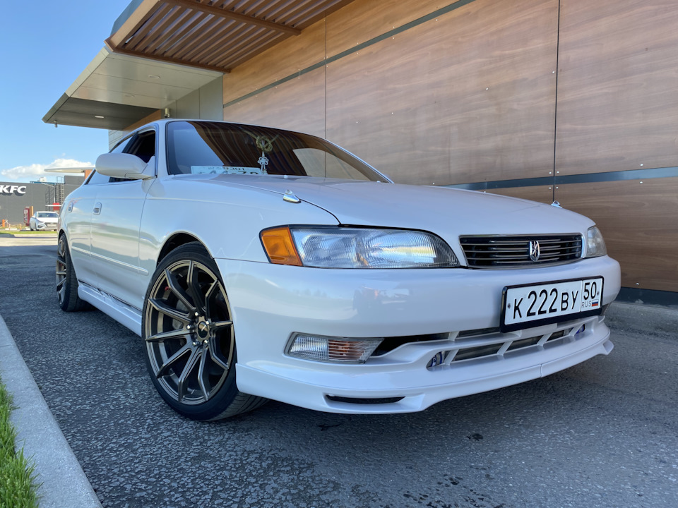 Toyota Mark 2 море