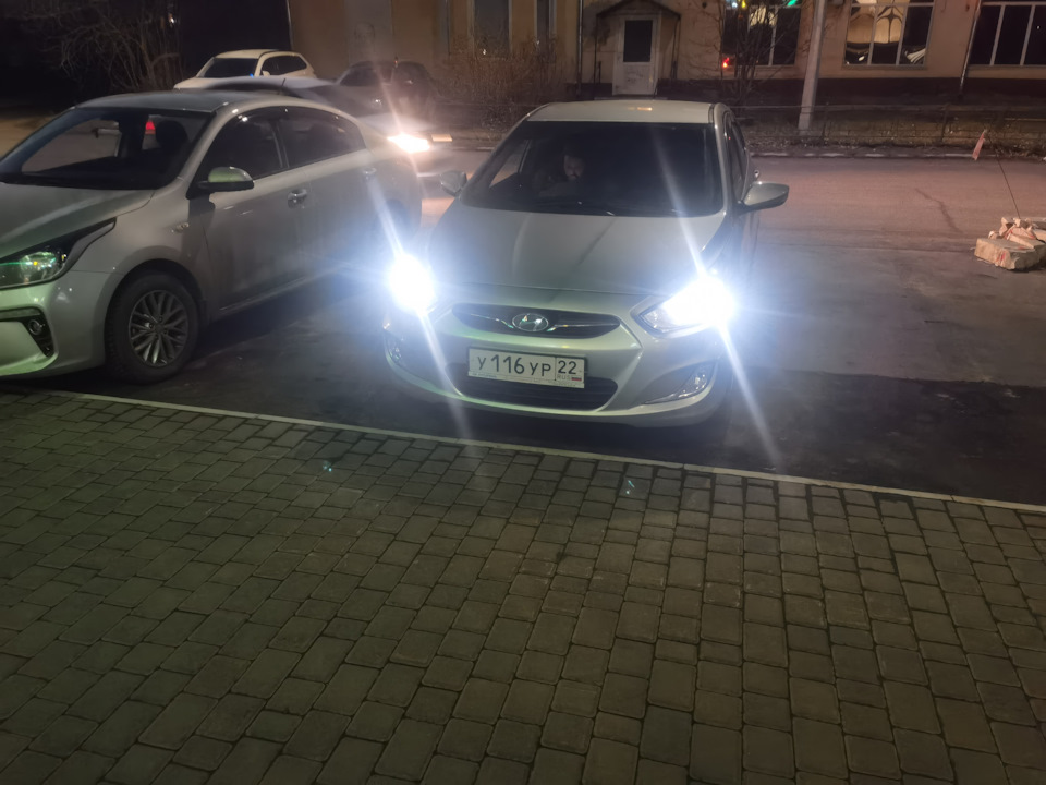 Замена ламп накаливания в габаритах на диоды) — Hyundai Solaris ...