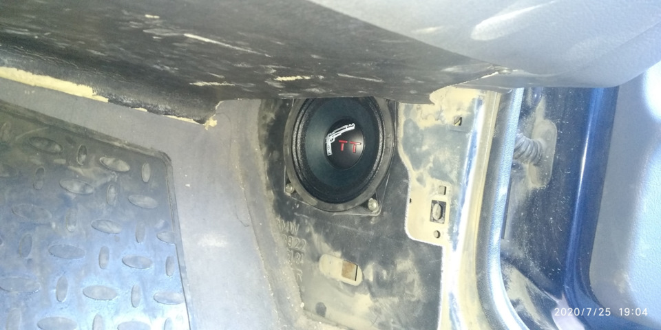 Урал ТТ 130 — BMW 3 series (E36), 2 л, 1994 года | автозвук | DRIVE2