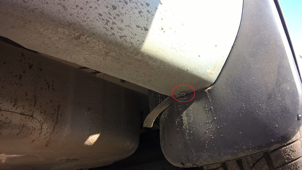 Торекс Т20 внизу под брызговиком. — Lada Vesta (1G)