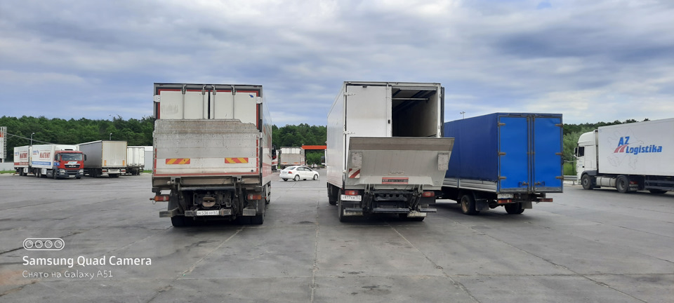 Кронштейн под номерной знак — Volvo FL619, 5,6 л, 1999 года | своими ...