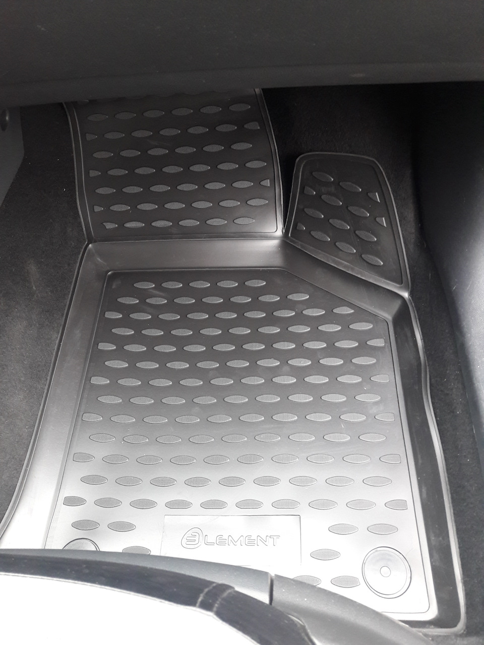 Чистка вентилятора печки — Volkswagen Passat B6, 2 л, 2007 года ...