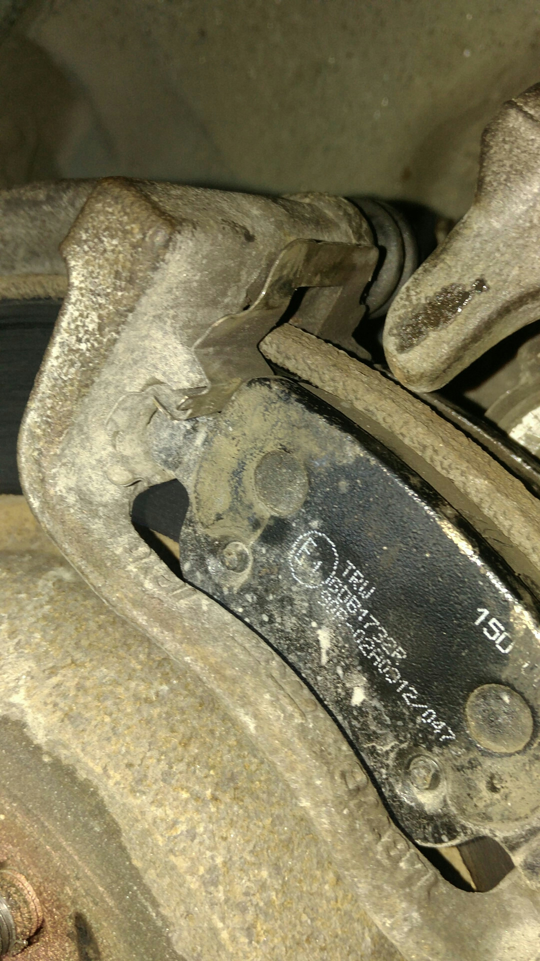 Прижимная пластина задних колодок — Ford Mondeo IV, 2 л, 2010 года ...