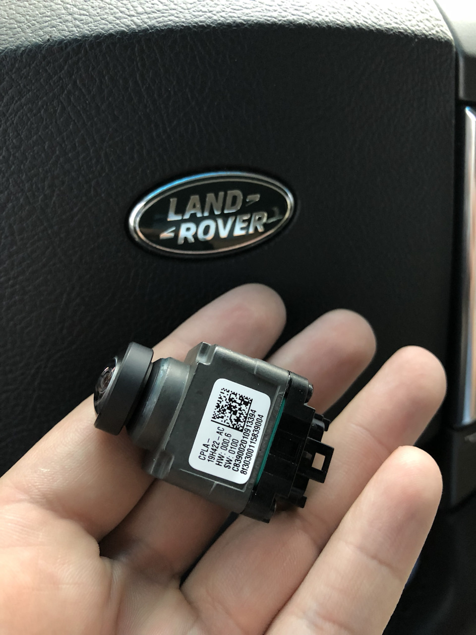 Продам новую камеру на Land Rover (номер детали LR052028) — Land Rover  Discovery IV, 3 л, 2014 года | запчасти | DRIVE2