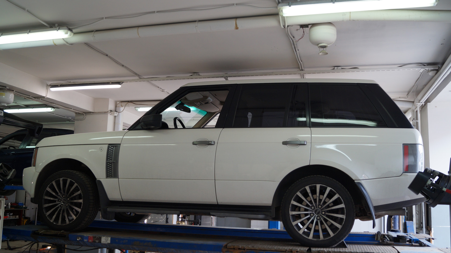 Range rover зимой тупит пневмо