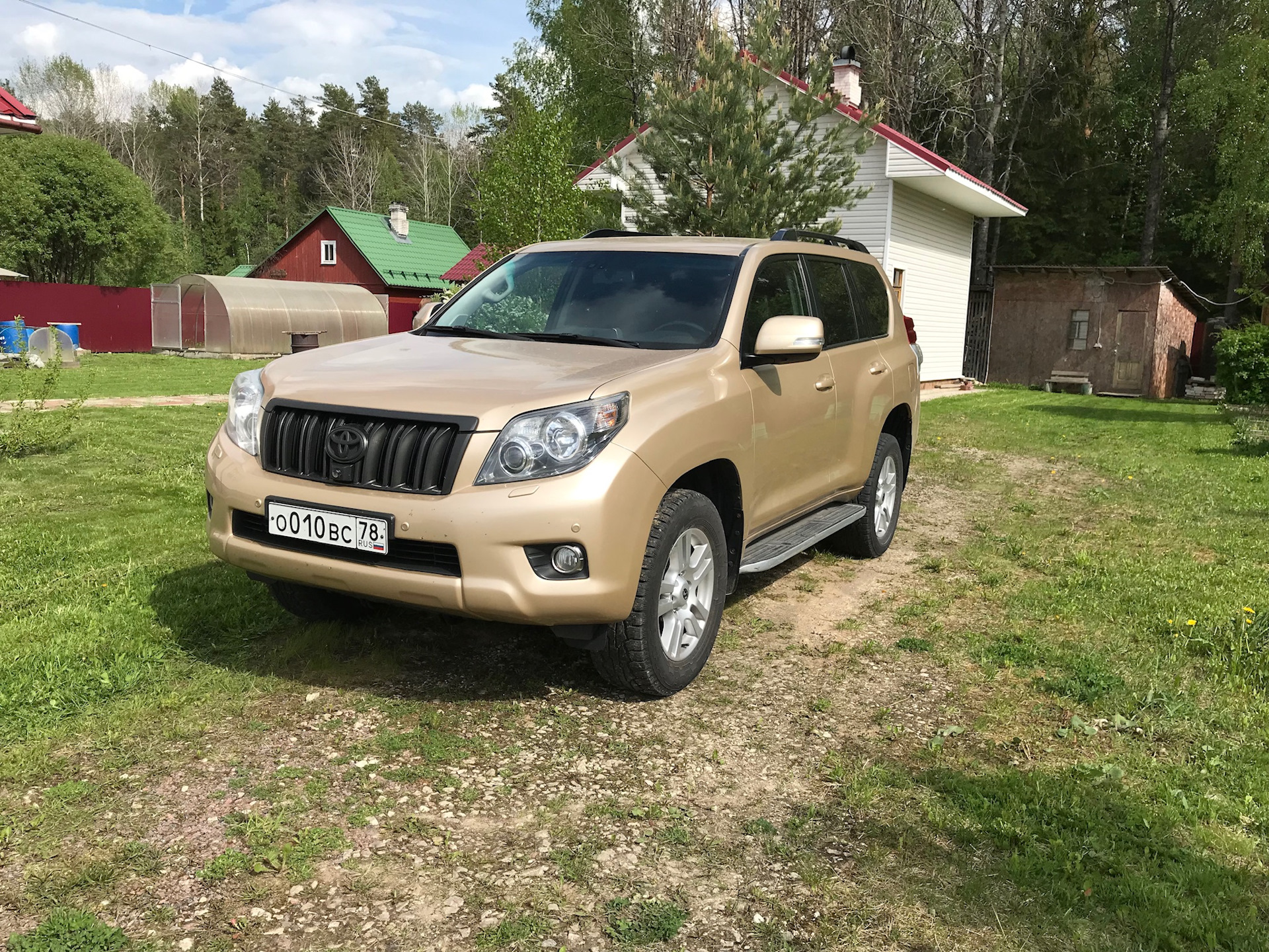 Авито прадо 150. Toyota Land Cruiser Prado. Toyota Land Cruiser Prado 150 Series Рестайлинг 3. Прадик 2201. Прадик 200 золотой.