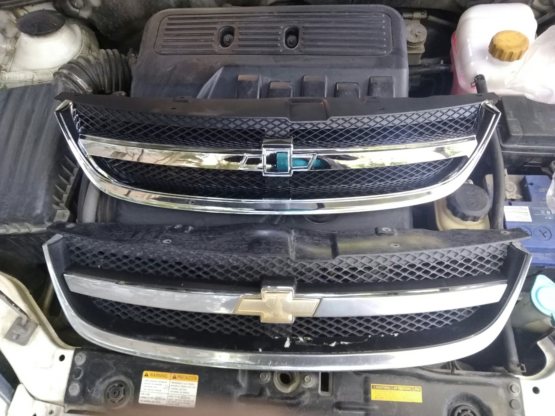 Решетка радиатора — Chevrolet Lacetti Sedan, 1,6 л, 2006 года ...