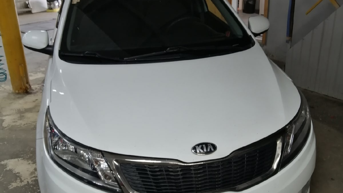 KIA Rio (3G) 1.6 бензиновый 2014 | Белая 