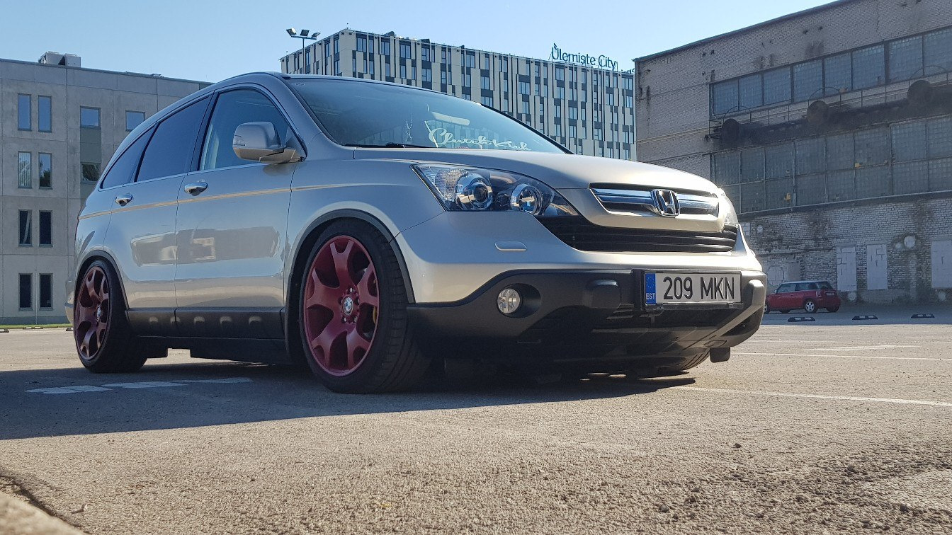 Тюнинг cr v. Honda CR-V 3 stance. Honda CR-V занижение. Honda CR-V 19 Wheels. Honda CRV 3 stance.