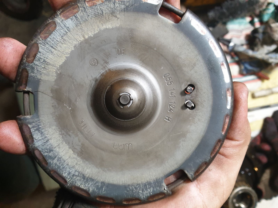 Замена диска сцепления и выжимной тарелки — Volkswagen Golf Mk4, 1,6 л ...