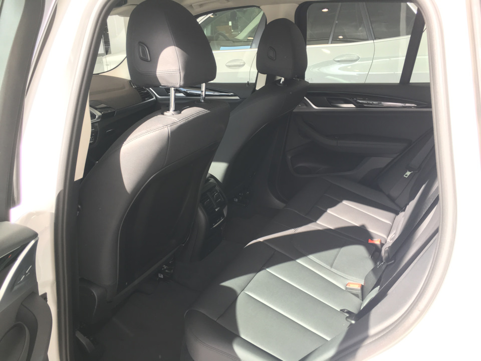 Что лучше ауди q3 или bmw x3