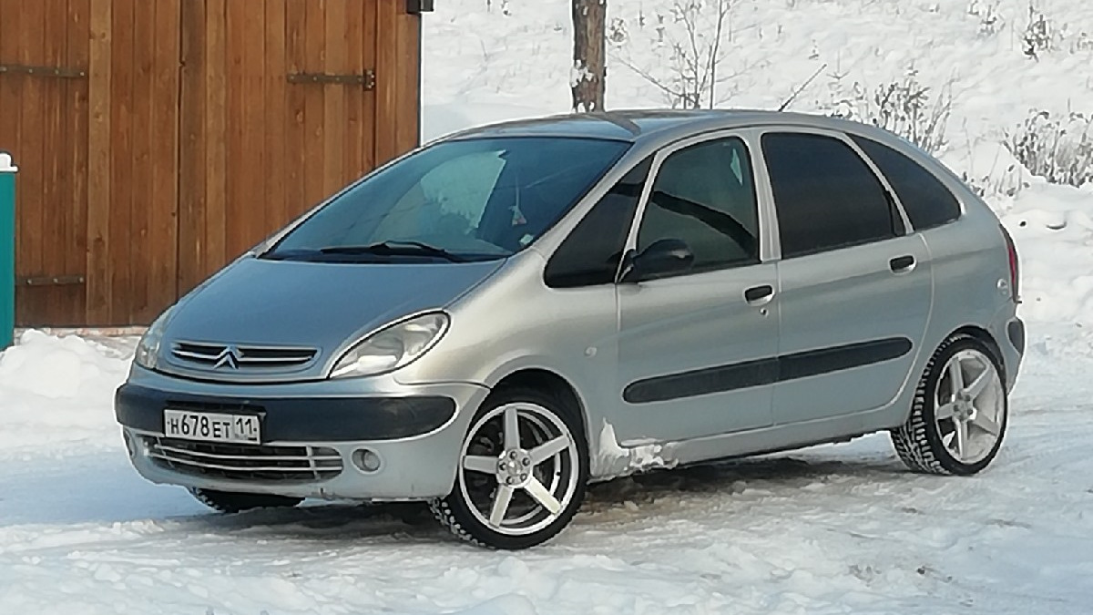 Диски ситроен пикассо. Ситроен ксара пикассо 2007. Xsara picasso r17. Диск r15 ситроен xsara picasso. 8 бензин.