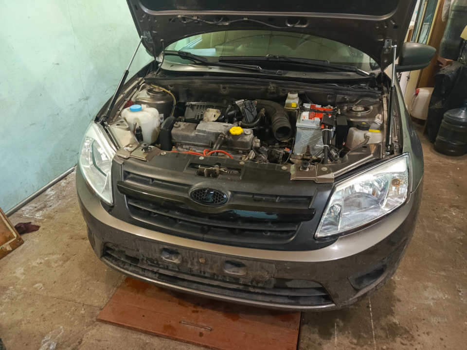 Установил новую фару — Lada Granta liftback (1G)