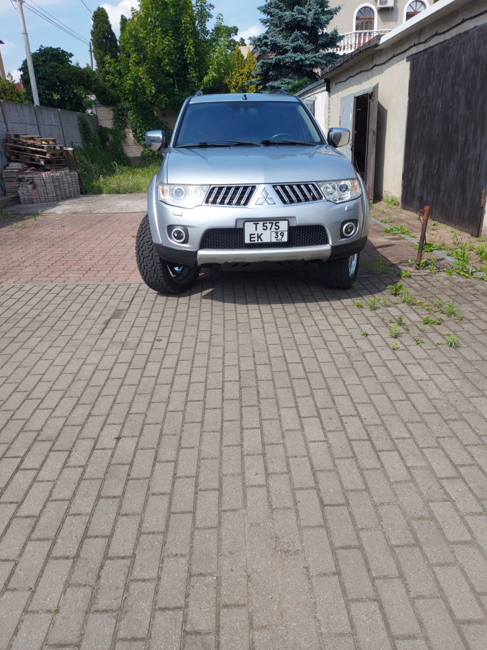 Решетка радиатора mitsubishi pajero sport 2 — DRIVE2