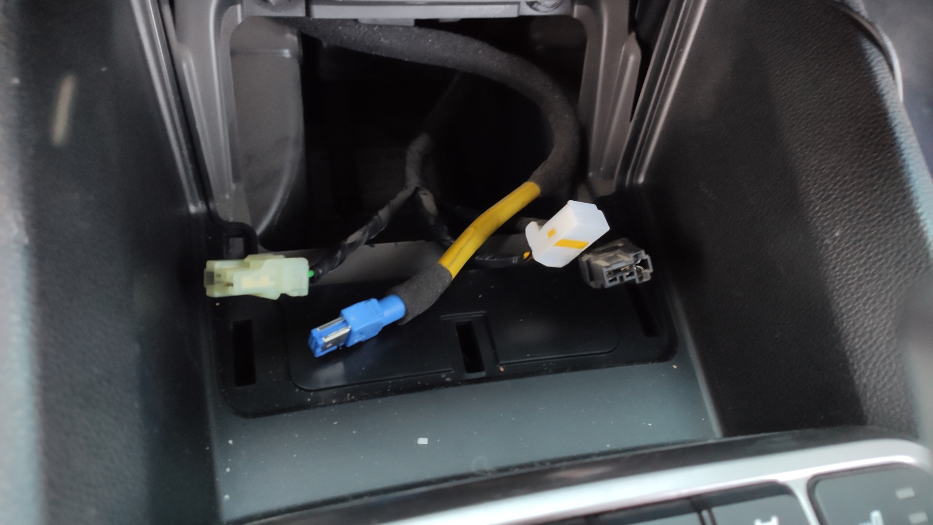 ВиброШумоИзоляция своими руками. — Hyundai Creta (1G), 2 л, 2017 года ...