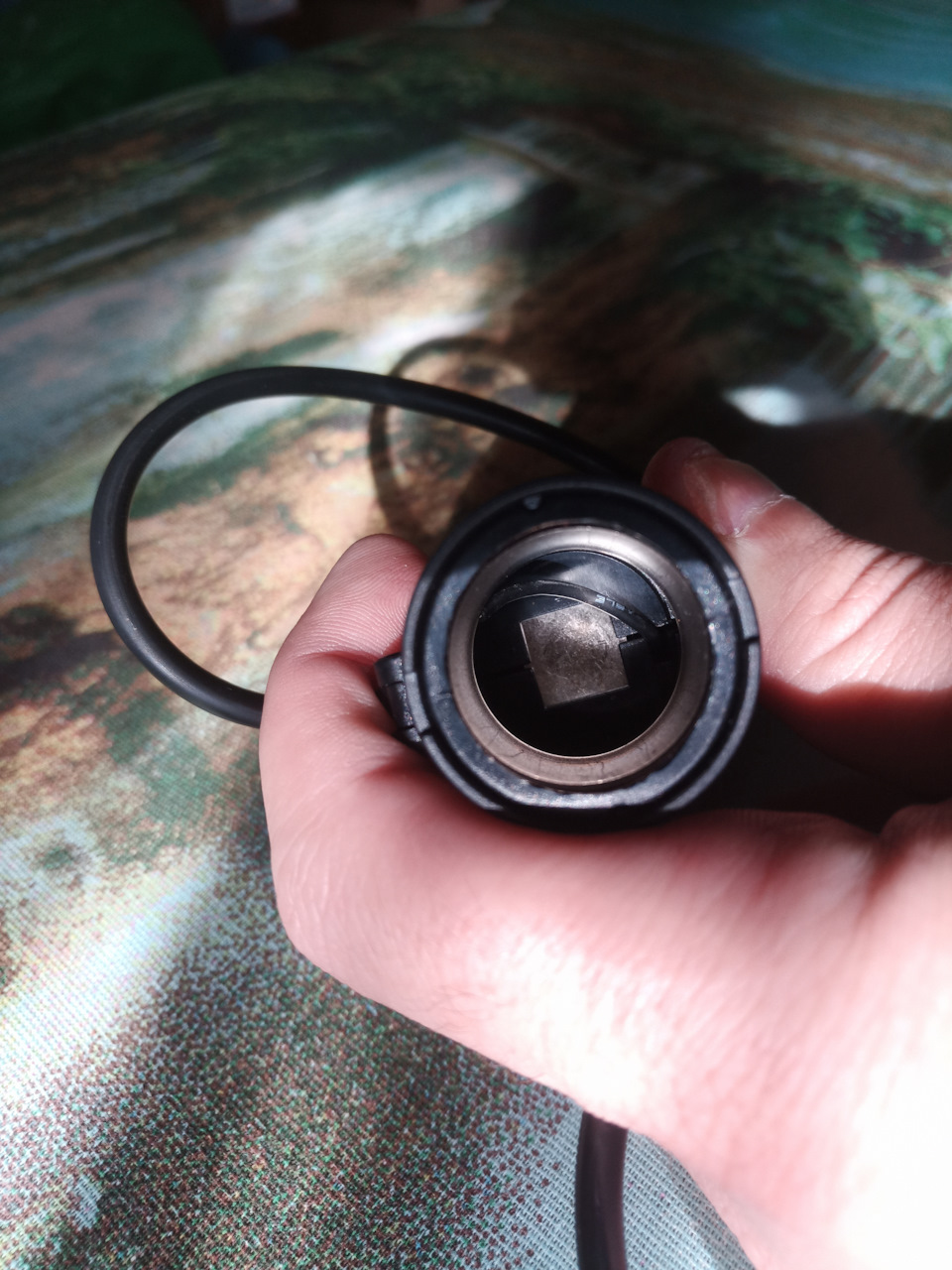 Как разобрать кабель питания к радар-детектору. Боюсь сломать. Есть ...