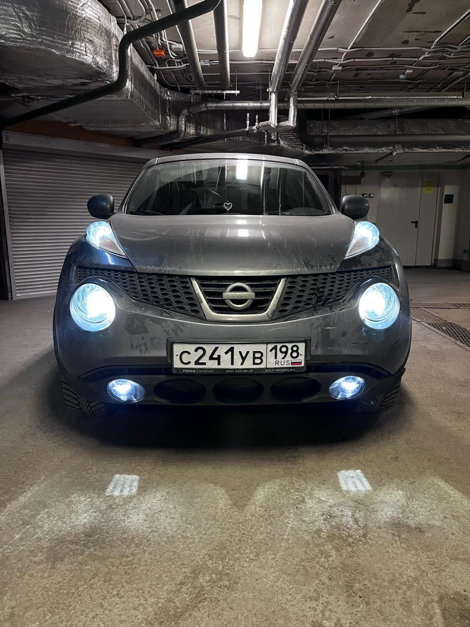 Фары — Nissan Juke (1G), 1,6 л, 2012 года | другое | DRIVE2