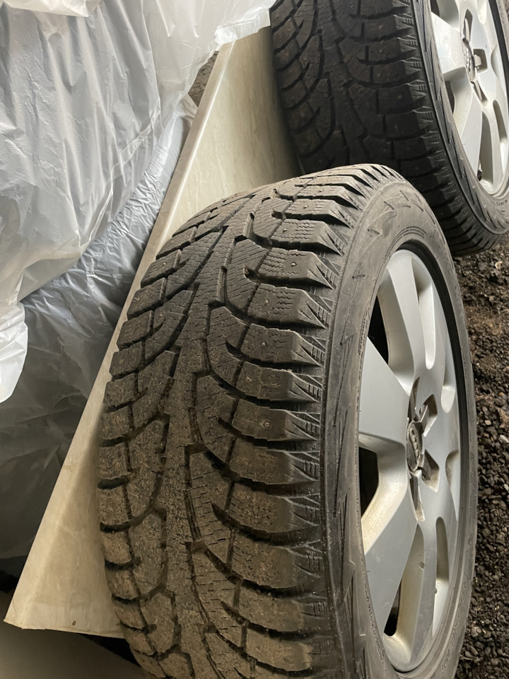 Шины зимние шипованные Hankook 235/55 R18, литые диски 7,5Jx18 ET53 на ...