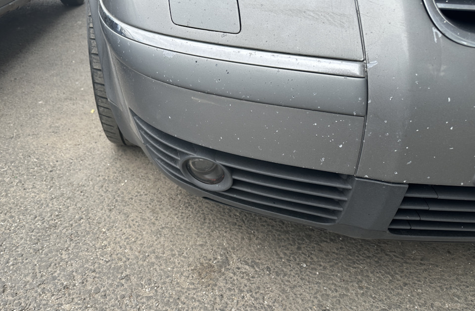 Замена стекол и ламп противотуманных фар — Volkswagen Passat B5, 2,8 л ...