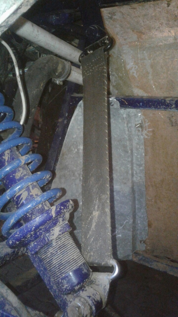 Ограничитель хода задней подвески нива. Ограничитель хода сжатия заднего моста нива. Ограничитель хода подвески discovery 3. Ограничитель хода пружин 1119. Ограничитель хода пружин задних 2107.