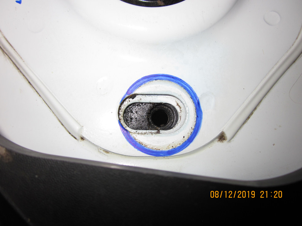 Эллипс в стакане кузова — Lada Vesta SW (1G)