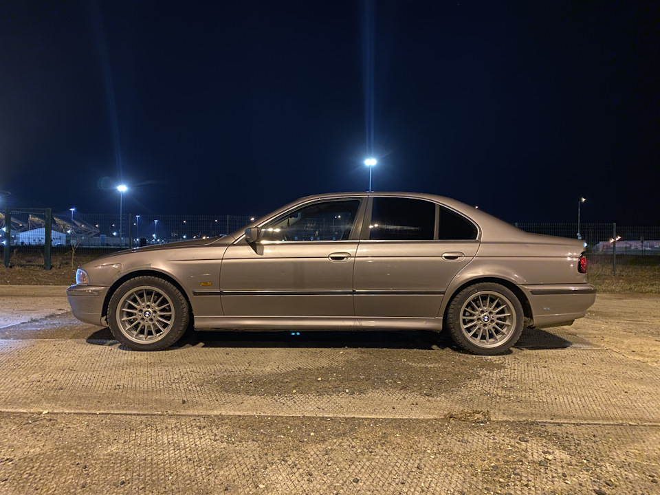 Bmw e39 жрет масло