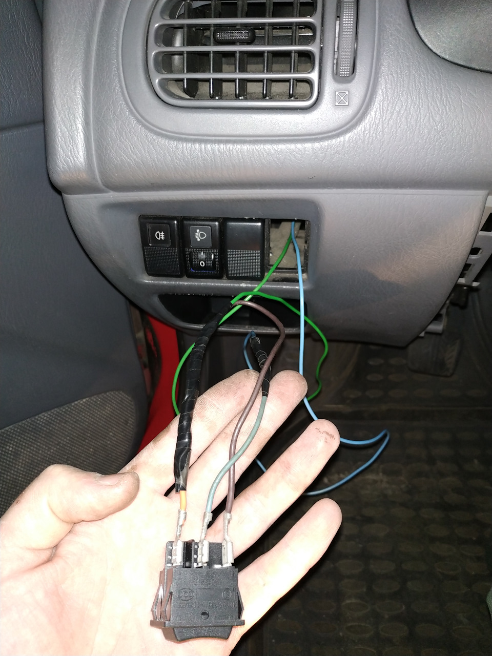 Фото в бортжурнале Mazda 323 VI