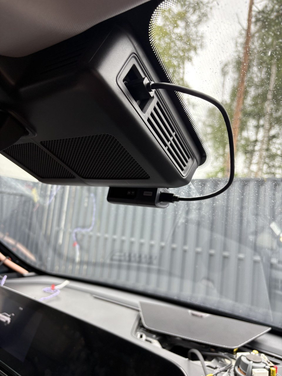 удобное расположение УСБ — Omoda C5