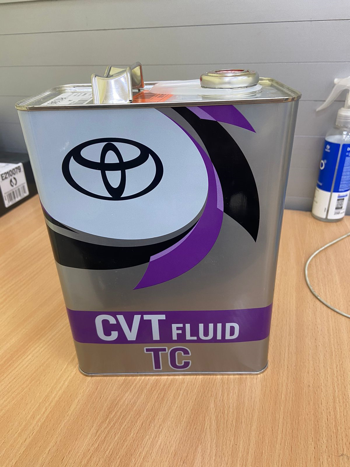 Масло в вариатор тойота исис. Toyota cvt fluid fe. cvt fluid tc. cvt fluid tc аналог. оригинальное масло тойота cvt fluid fe.