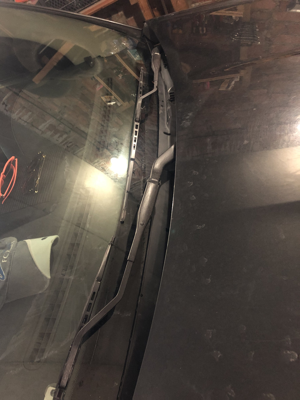 Покраска поводков дворников — Saturn VUE I, 3 л., 2002 года | просто ...