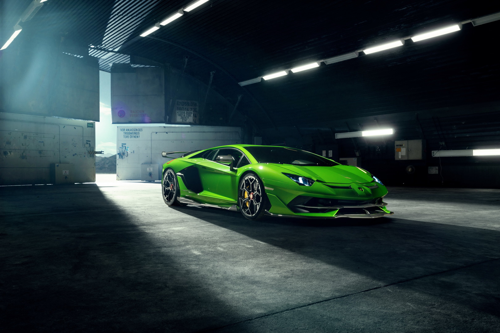 Ламборджини Aventador SVJ 1080