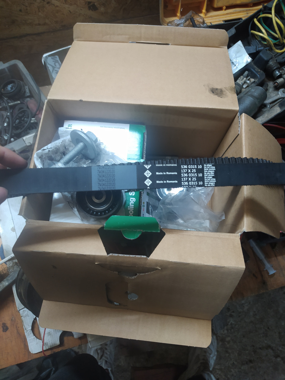 Замена комплекта ГРМ, помпы, антифриза, верхней подушки двигателя ...