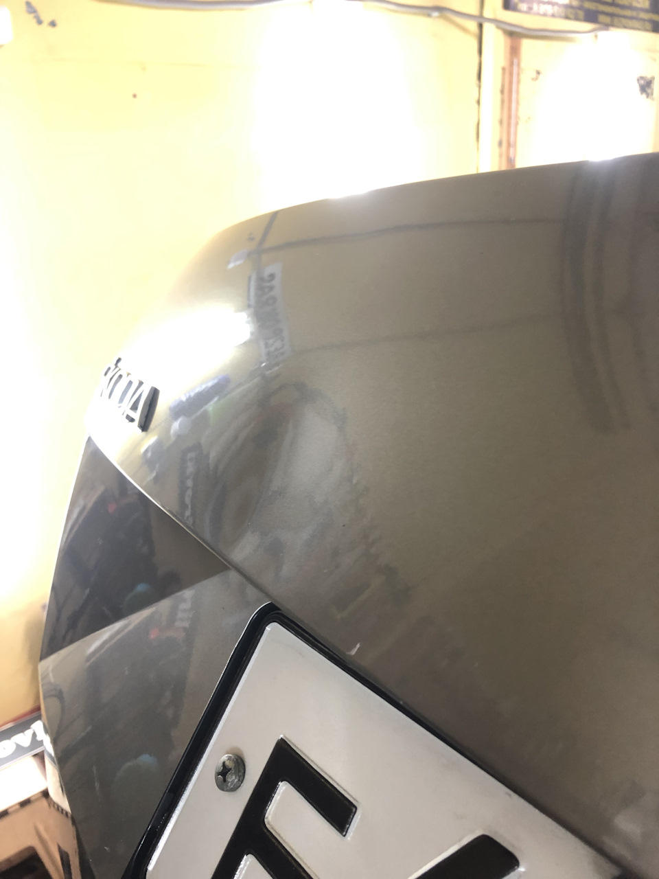 Вмятина на багажнике Skoda — Bezpokras на DRIVE2