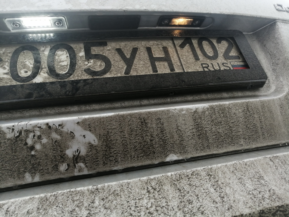 Подсветка номера замена на светодиодные с обманкой — Skoda Octavia Mk2 ...