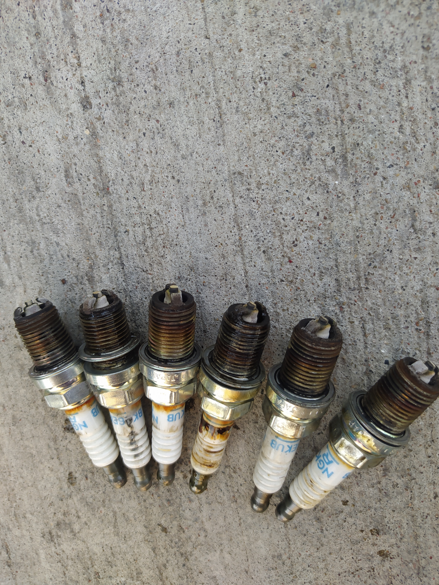 3. Замена датчика положения распредвала G 163, а так же замена свечей ...