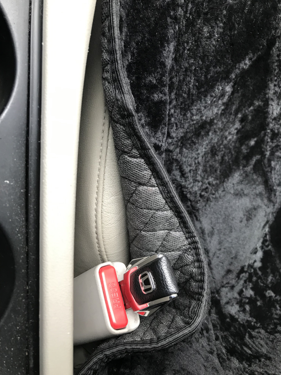 Заглушки в ремень безопасности. — Honda Accord (8G), 2,4 л, 2008 года ...