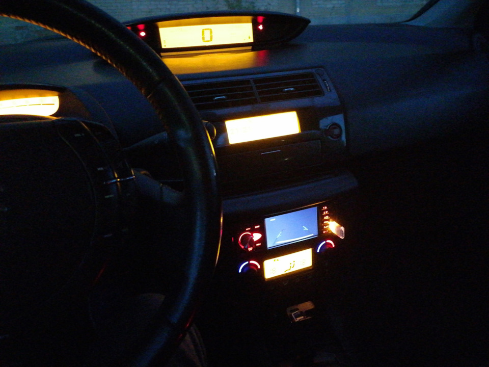 Фото в бортжурнале Citroen C4 (1G)
