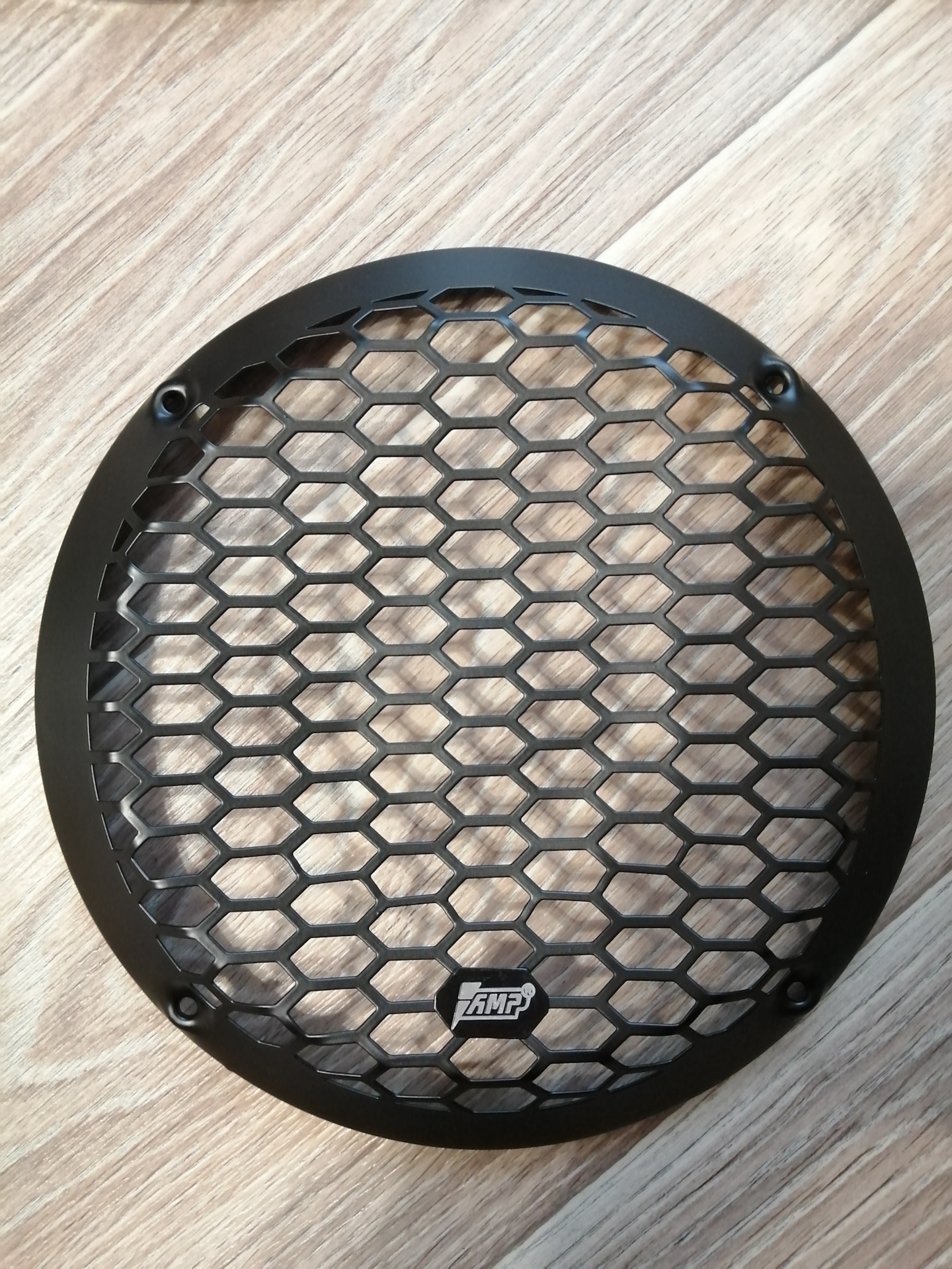 Защитные грили на динамики AMP MG 200 — Lada Приора седан, 1,6 л, 2007 ...